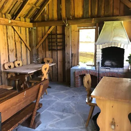 Biole Izby * Chocholow